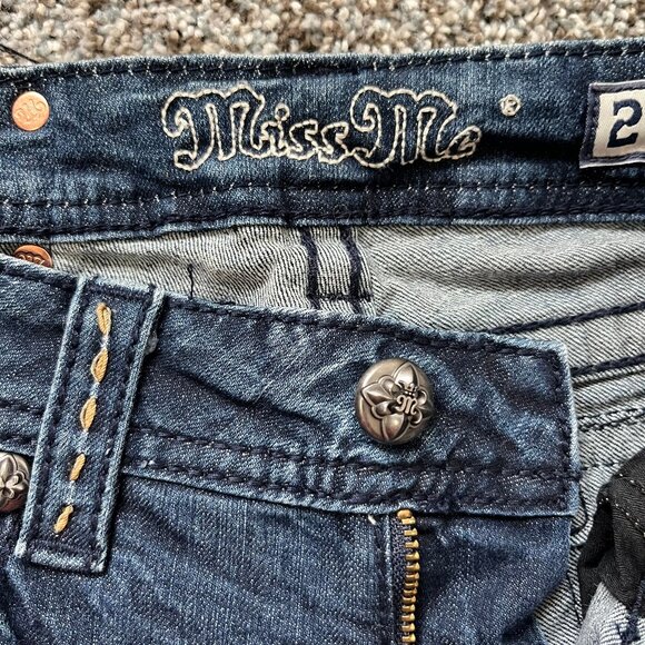 Miss Me Jeans, Women's size 26, Special stitching and design - Picture 7 of 16